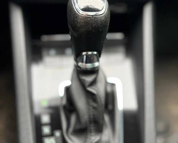 Черный Шкода Октавия, объемом двигателя 1.8 л и пробегом 225 тыс. км за 16000 $, фото 19 на Automoto.ua