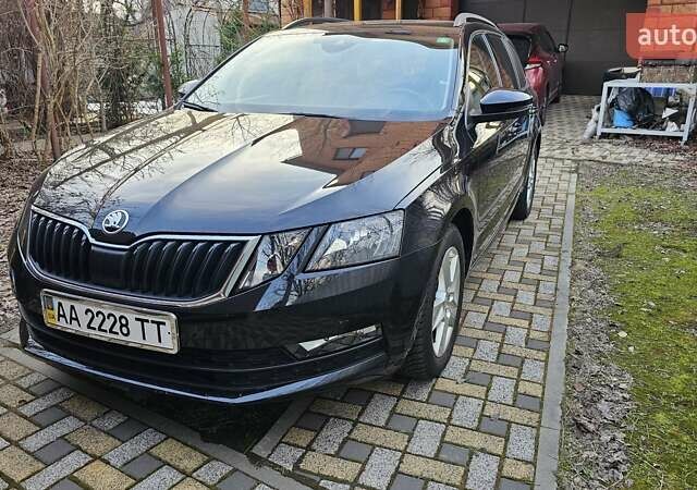 Чорний Шкода Октавія, об'ємом двигуна 1.5 л та пробігом 140 тис. км за 20546 $, фото 14 на Automoto.ua