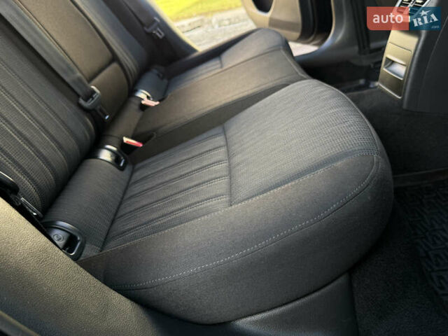 Чорний Шкода Октавія, об'ємом двигуна 2 л та пробігом 218 тис. км за 15299 $, фото 149 на Automoto.ua