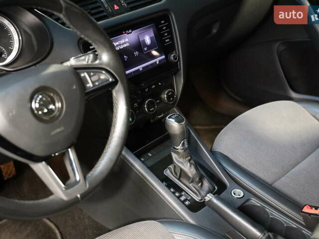 Черный Шкода Октавия, объемом двигателя 1.97 л и пробегом 279 тыс. км за 14900 $, фото 14 на Automoto.ua