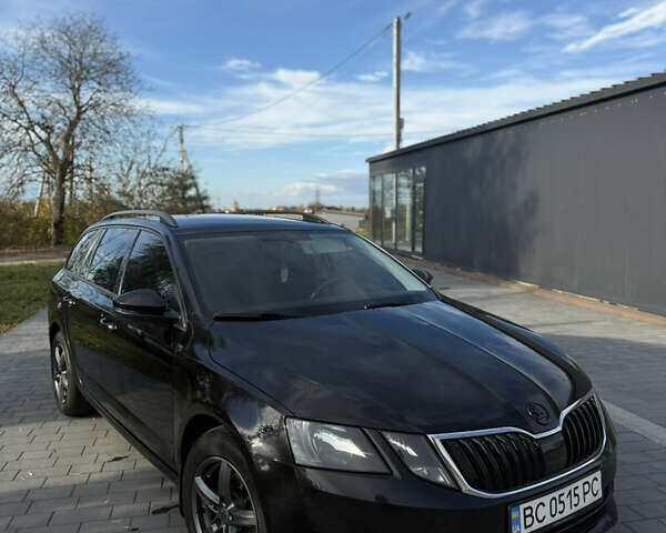 Шкода Октавия 2019 в Львове на Automoto.ua Черный Шкода Октавия, объемом двигателя 1.97 л и пробегом 258 тыс. км за 15600 $, фото 13 на Automoto.ua