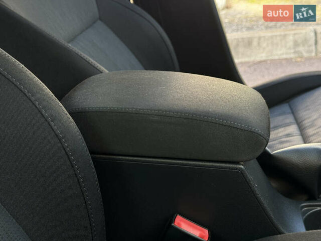 Чорний Шкода Октавія, об'ємом двигуна 2 л та пробігом 218 тис. км за 15299 $, фото 129 на Automoto.ua