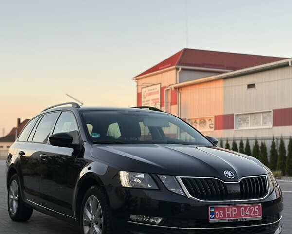 Черный Шкода Октавия, объемом двигателя 1.97 л и пробегом 278 тыс. км за 14800 $, фото 1 на Automoto.ua