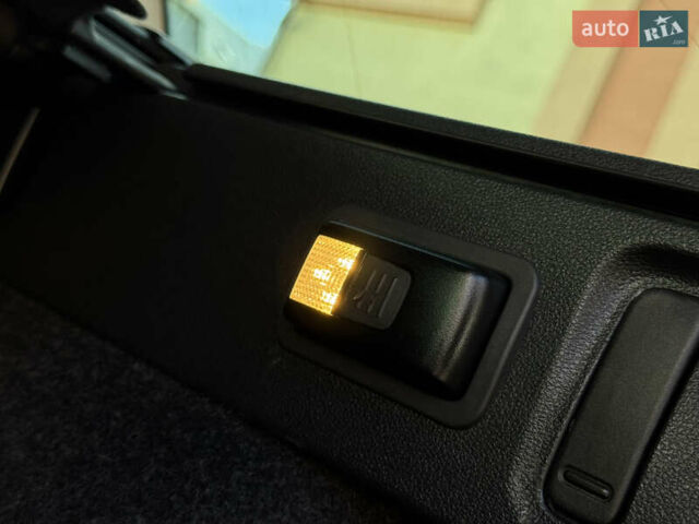 Чорний Шкода Октавія, об'ємом двигуна 2 л та пробігом 218 тис. км за 15299 $, фото 153 на Automoto.ua