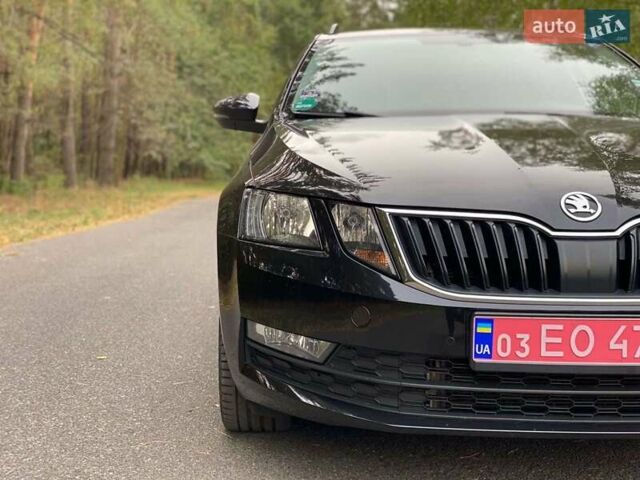 Чорний Шкода Октавія, об'ємом двигуна 1.97 л та пробігом 215 тис. км за 17500 $, фото 5 на Automoto.ua
