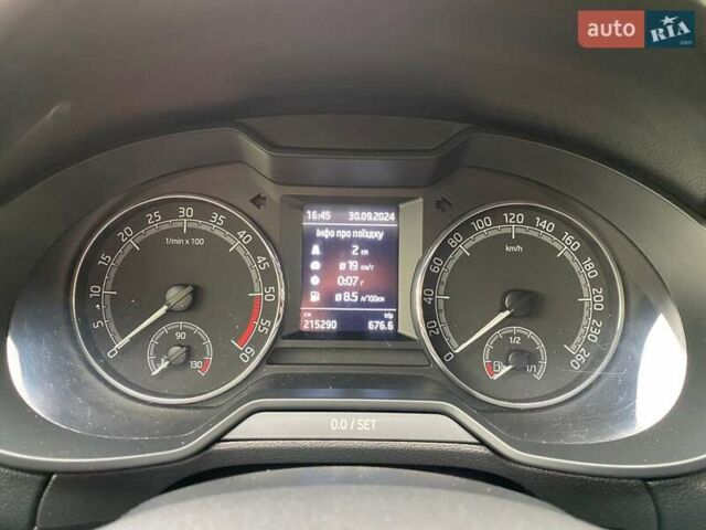 Чорний Шкода Октавія, об'ємом двигуна 1.97 л та пробігом 215 тис. км за 17500 $, фото 24 на Automoto.ua