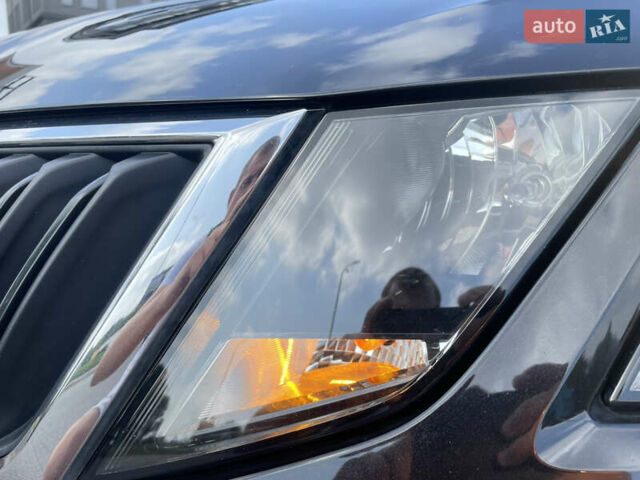 Чорний Шкода Октавія, об'ємом двигуна 1.6 л та пробігом 194 тис. км за 14350 $, фото 72 на Automoto.ua