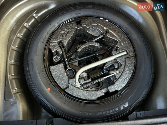 Чорний Шкода Октавія, об'ємом двигуна 2 л та пробігом 218 тис. км за 15299 $, фото 159 на Automoto.ua