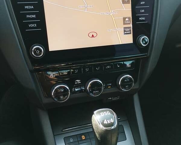 Чорний Шкода Октавія, об'ємом двигуна 1.97 л та пробігом 199 тис. км за 17800 $, фото 9 на Automoto.ua