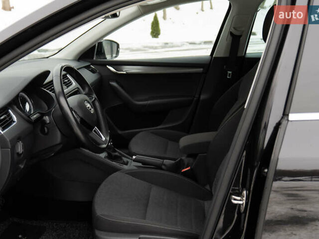 Черный Шкода Октавия, объемом двигателя 1.97 л и пробегом 200 тыс. км за 16800 $, фото 5 на Automoto.ua