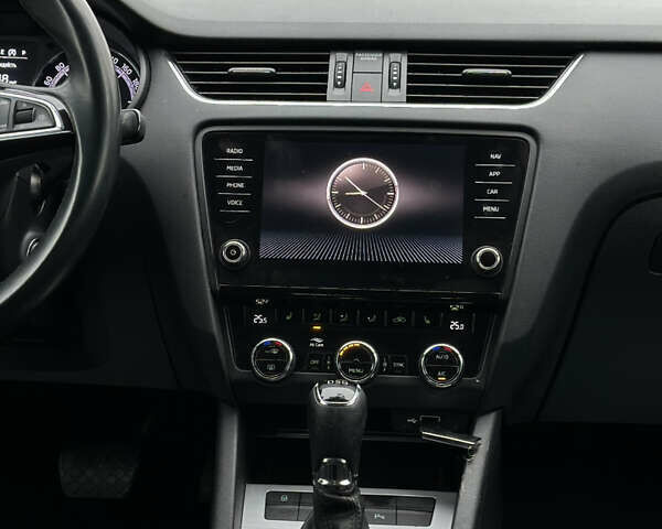 Черный Шкода Октавия, объемом двигателя 1.6 л и пробегом 204 тыс. км за 15200 $, фото 31 на Automoto.ua