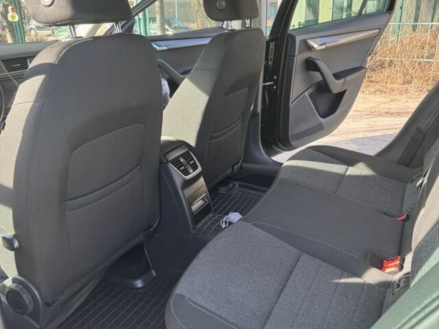 Чорний Шкода Октавія, об'ємом двигуна 1.6 л та пробігом 199 тис. км за 15000 $, фото 5 на Automoto.ua