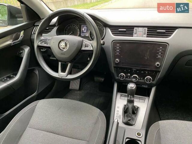 Чорний Шкода Октавія, об'ємом двигуна 1.97 л та пробігом 215 тис. км за 17500 $, фото 15 на Automoto.ua