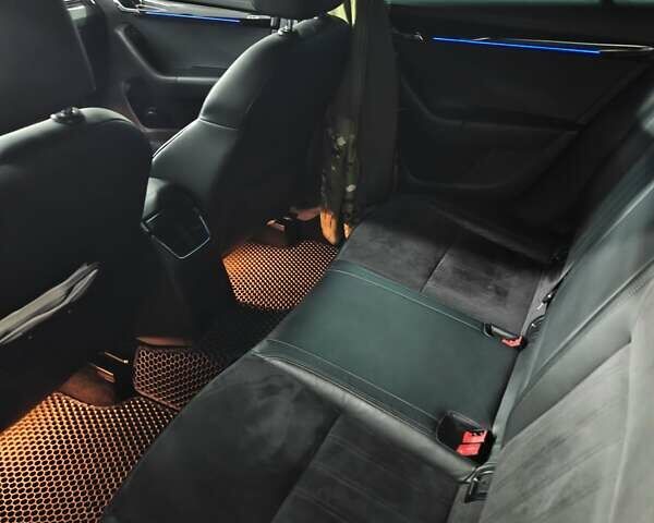 Шкода Октавия 2019 в Ровно на Automoto.ua Черный Шкода Октавия, объемом двигателя 1.98 л и пробегом 270 тыс. км за 19000 $, фото 3 на Automoto.ua