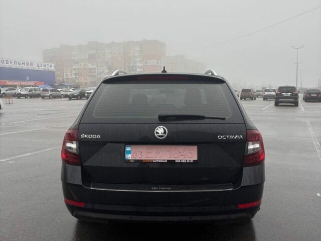 Черный Шкода Октавия, объемом двигателя 2 л и пробегом 159 тыс. км за 17900 $, фото 5 на Automoto.ua