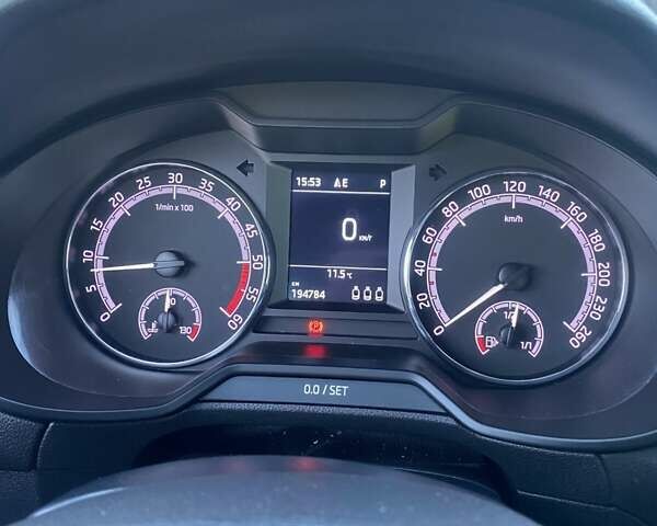 Черный Шкода Октавия, объемом двигателя 2 л и пробегом 195 тыс. км за 17400 $, фото 13 на Automoto.ua