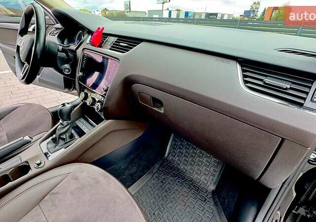 Черный Шкода Октавия, объемом двигателя 1.97 л и пробегом 270 тыс. км за 17000 $, фото 4 на Automoto.ua