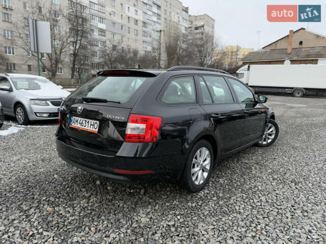 Черный Шкода Октавия, объемом двигателя 1.6 л и пробегом 301 тыс. км за 15999 $, фото 5 на Automoto.ua
