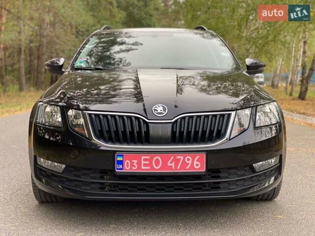 Чорний Шкода Октавія, об'ємом двигуна 1.97 л та пробігом 215 тис. км за 17500 $, фото 1 на Automoto.ua