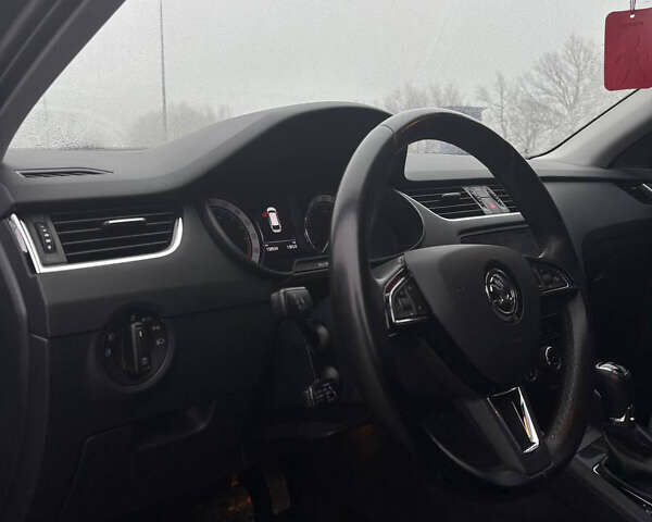 Черный Шкода Октавия, объемом двигателя 2 л и пробегом 159 тыс. км за 17900 $, фото 3 на Automoto.ua