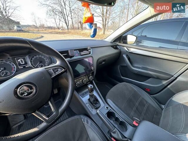 Черный Шкода Октавия, объемом двигателя 2 л и пробегом 214 тыс. км за 16400 $, фото 7 на Automoto.ua