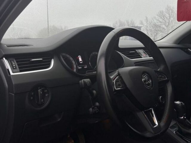 Черный Шкода Октавия, объемом двигателя 2 л и пробегом 159 тыс. км за 17900 $, фото 3 на Automoto.ua