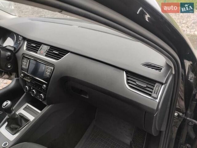 Чорний Шкода Октавія, об'ємом двигуна 1.6 л та пробігом 220 тис. км за 11850 $, фото 27 на Automoto.ua