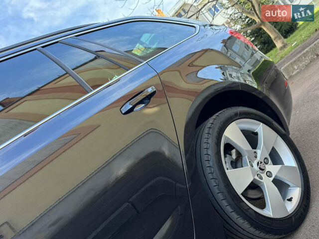 Чорний Шкода Октавія, об'ємом двигуна 2 л та пробігом 218 тис. км за 15299 $, фото 15 на Automoto.ua