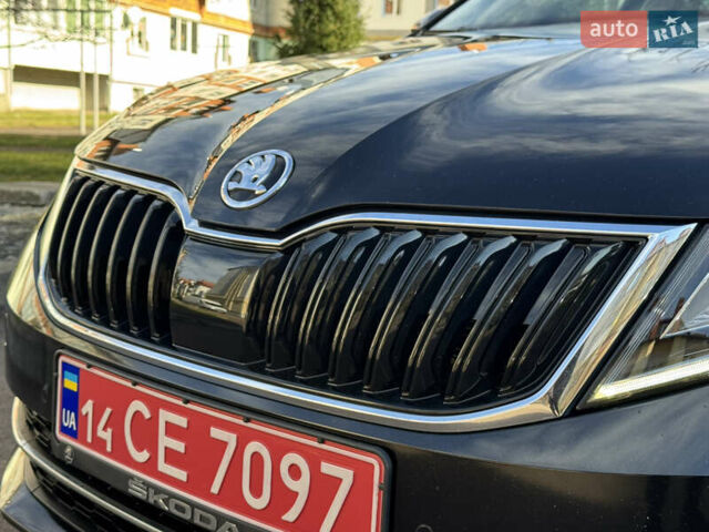 Чорний Шкода Октавія, об'ємом двигуна 2 л та пробігом 218 тис. км за 15299 $, фото 7 на Automoto.ua