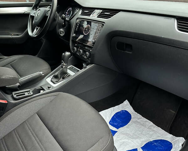 Черный Шкода Октавия, объемом двигателя 1.6 л и пробегом 204 тыс. км за 15200 $, фото 41 на Automoto.ua