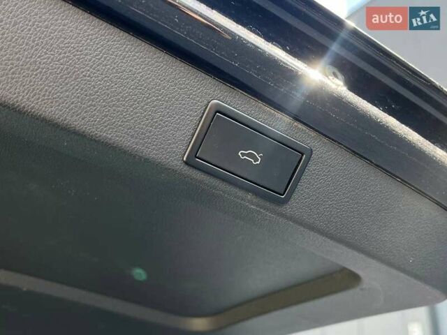 Черный Шкода Октавия, объемом двигателя 2 л и пробегом 240 тыс. км за 18690 $, фото 10 на Automoto.ua