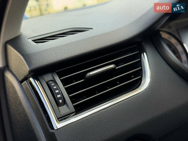 Чорний Шкода Октавія, об'ємом двигуна 2 л та пробігом 218 тис. км за 15299 $, фото 94 на Automoto.ua