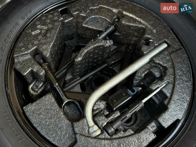 Чорний Шкода Октавія, об'ємом двигуна 2 л та пробігом 218 тис. км за 15299 $, фото 160 на Automoto.ua