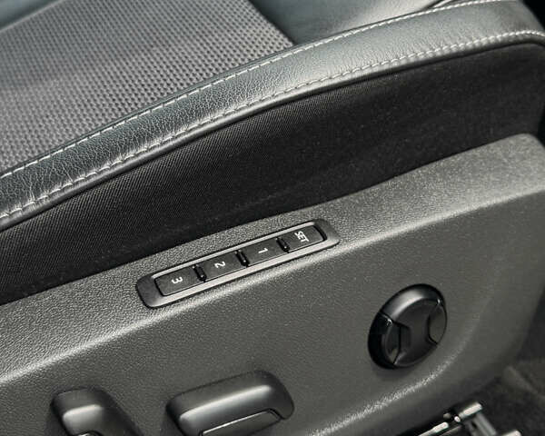 Шкода Октавия 2020 в Чемеровцах на Automoto.ua Черный Шкода Октавия, объемом двигателя 2 л и пробегом 168 тыс. км за 20799 $, фото 47 на Automoto.ua