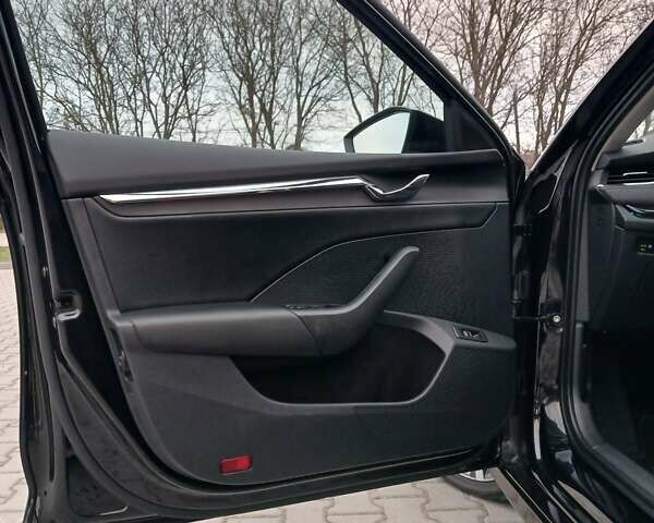 Черный Шкода Октавия, объемом двигателя 2 л и пробегом 168 тыс. км за 20699 $, фото 20 на Automoto.ua