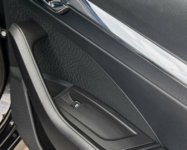 Шкода Октавия 2020 в Чемеровцах на Automoto.ua Черный Шкода Октавия, объемом двигателя 2 л и пробегом 168 тыс. км за 20799 $, фото 41 на Automoto.ua