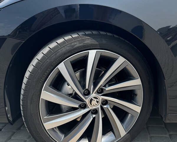 Шкода Октавия 2020 в Чемеровцах на Automoto.ua Черный Шкода Октавия, объемом двигателя 2 л и пробегом 168 тыс. км за 20799 $, фото 5 на Automoto.ua