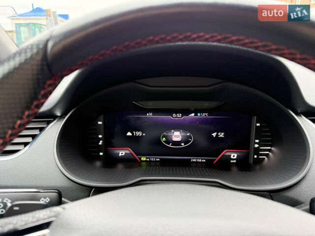 Черный Шкода Октавия, объемом двигателя 2 л и пробегом 246 тыс. км за 23300 $, фото 8 на Automoto.ua