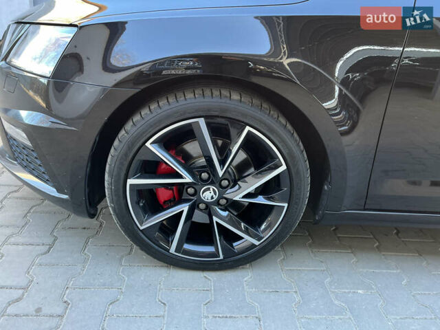 Черный Шкода Октавия, объемом двигателя 2 л и пробегом 245 тыс. км за 22300 $, фото 48 на Automoto.ua