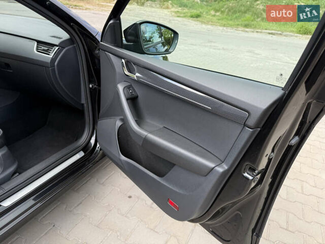 Черный Шкода Октавия, объемом двигателя 2 л и пробегом 245 тыс. км за 22300 $, фото 12 на Automoto.ua