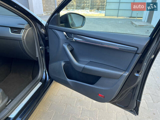 Черный Шкода Октавия, объемом двигателя 2 л и пробегом 245 тыс. км за 22300 $, фото 52 на Automoto.ua