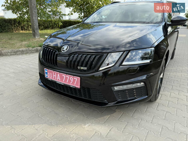 Черный Шкода Октавия, объемом двигателя 2 л и пробегом 245 тыс. км за 22300 $, фото 2 на Automoto.ua