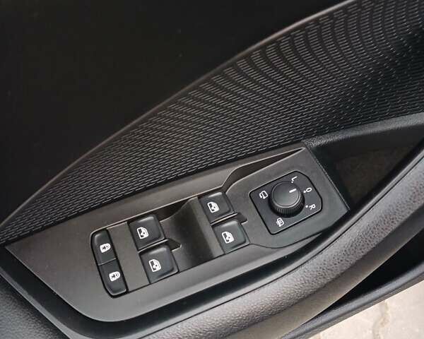 Черный Шкода Октавия, объемом двигателя 2 л и пробегом 168 тыс. км за 20699 $, фото 13 на Automoto.ua