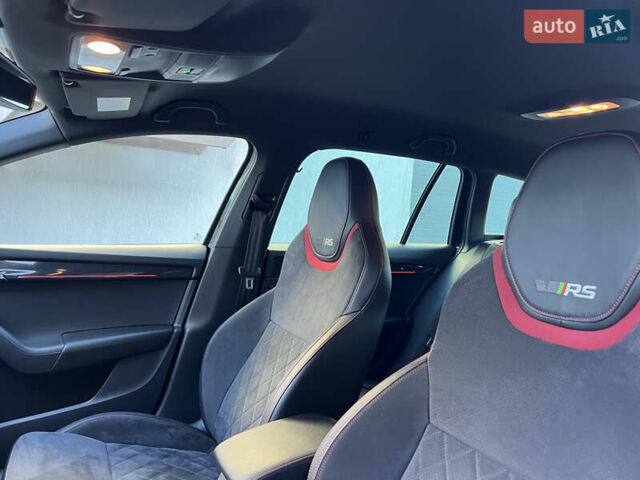 Черный Шкода Октавия, объемом двигателя 2 л и пробегом 245 тыс. км за 22300 $, фото 43 на Automoto.ua