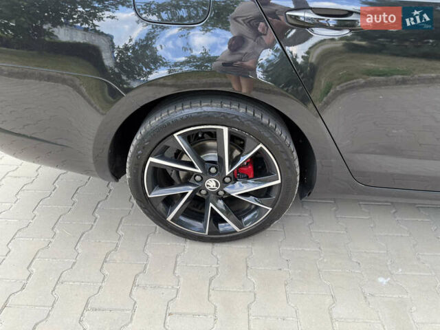 Черный Шкода Октавия, объемом двигателя 2 л и пробегом 245 тыс. км за 22300 $, фото 8 на Automoto.ua