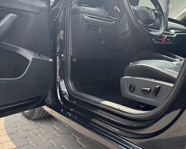 Шкода Октавия 2020 в Чемеровцах на Automoto.ua Черный Шкода Октавия, объемом двигателя 2 л и пробегом 168 тыс. км за 20799 $, фото 22 на Automoto.ua