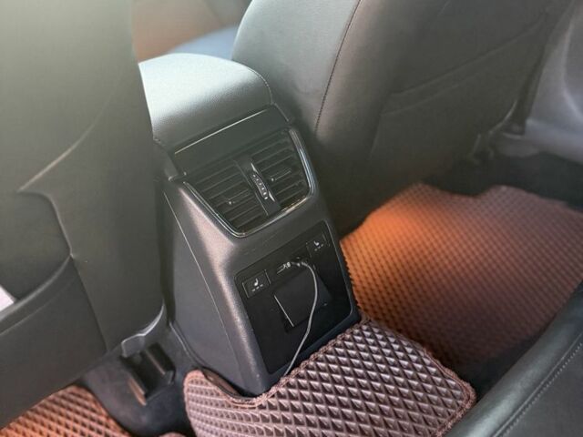 Черный Шкода Октавия, объемом двигателя 2 л и пробегом 320 тыс. км за 18000 $, фото 15 на Automoto.ua