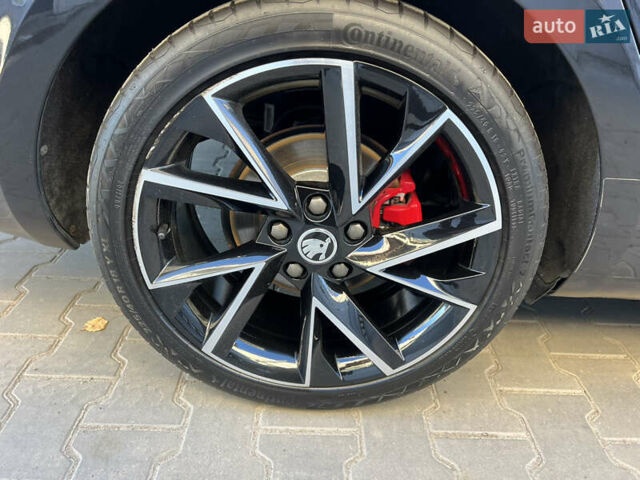 Черный Шкода Октавия, объемом двигателя 2 л и пробегом 245 тыс. км за 22300 $, фото 55 на Automoto.ua