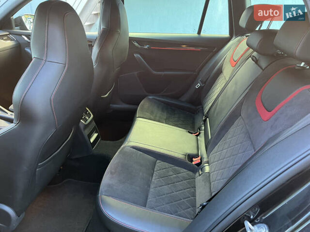 Черный Шкода Октавия, объемом двигателя 2 л и пробегом 245 тыс. км за 22300 $, фото 56 на Automoto.ua