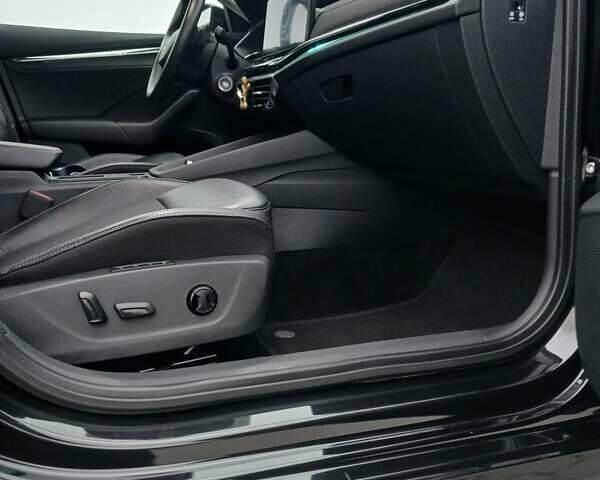 Черный Шкода Октавия, объемом двигателя 2 л и пробегом 168 тыс. км за 20699 $, фото 42 на Automoto.ua